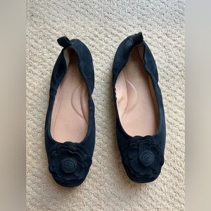 Taryn Rose Silky Suede Rosalyn Flats - Floral - Navy - 6